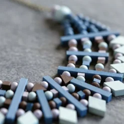 ARTEMIO - 20 perles en bois triangles 20 x 17 mm