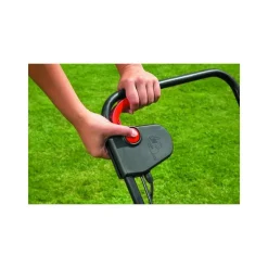 BLACK+DECKER - Scarificateur 600w aerateur-démousseur 30 litres black+decker gd300-qs moteur à induction