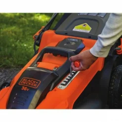 BLACK+DECKER - Tondeuse a gazon a gazon electrique sans fil 36v clma4820l2-qw - black+decker - 7 hauteurs réglables - fonction mulching