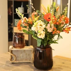 CHEMIN DE CAMPAGNE - Vase "strié" avec anse métallique - ambre pm