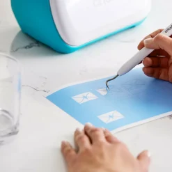 CRICUT - Film de pochoir flexible 'smart' cricut - 13,9 x 304 cm