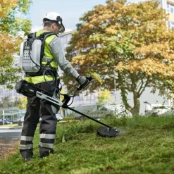 EGO POWER+ - Débroussailleuse professionnelle avec guidon arbre transmission carbone egopower bcx3800e