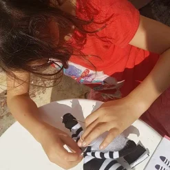 GRAINE CRÉATIVE - Doudou à faire soi-même - josé le zèbre, chaussette à coudre