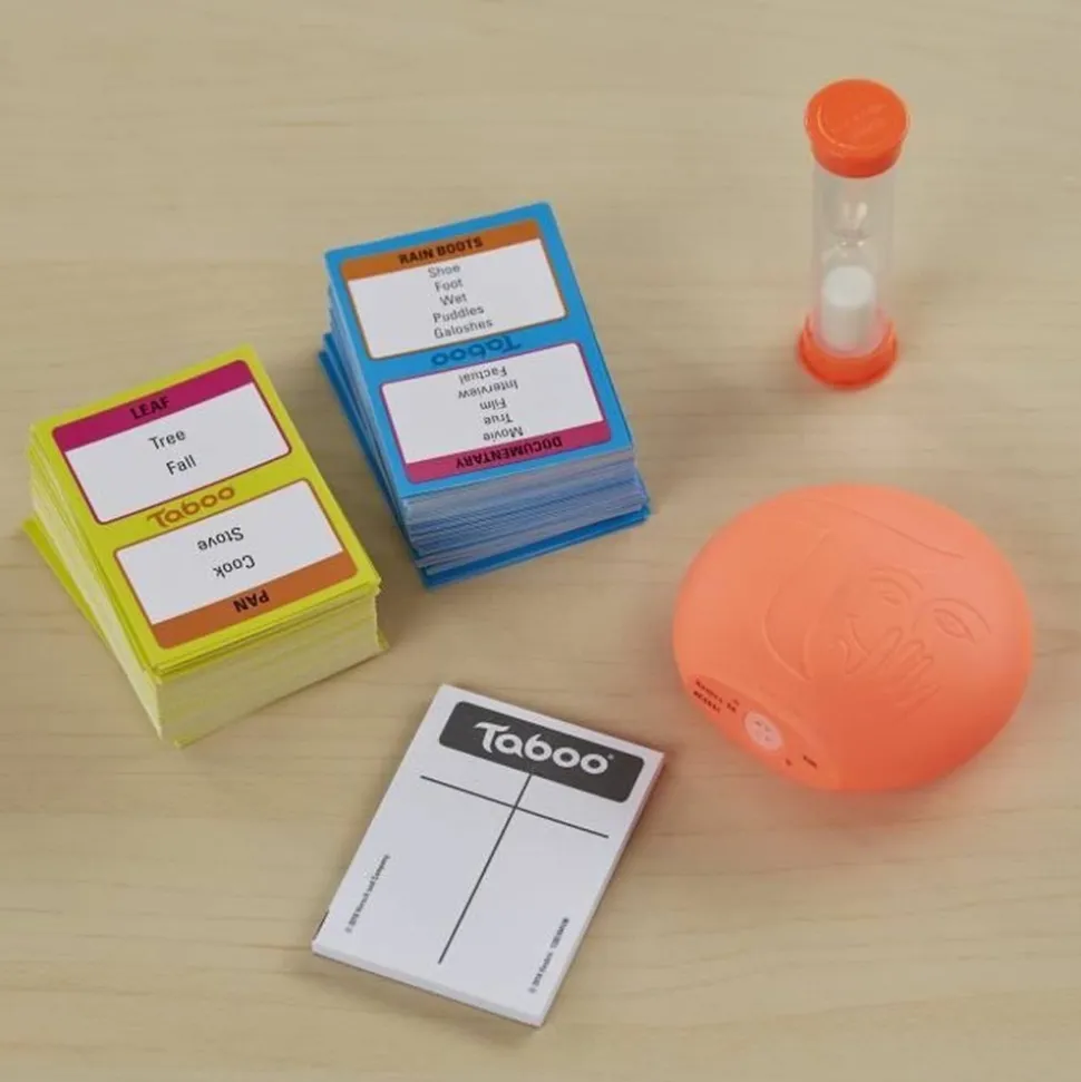 HASBRO GAMING - Taboo - enfants contre parents - jeu de societe de reflexion