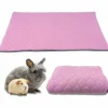 NEO SOLVO - Tapis qui remplace la litière pour cochon d'inde et lapin - absorbant, imperméable, passe en machine - 105 x 105 cm