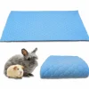 NEO SOLVO - Tapis qui remplace la litière pour cochon d'inde et lapin - absorbant, imperméable, passe en machine - 105 x 105 cm