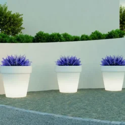 NEWGARDEN - Pot lumineux magnolia 160 lumière blanche froide par câble ø160x152cm