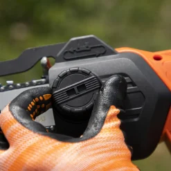 YARD FORCE - Mini-tronçonneuse à main sans-fil 20v avec guide chaine 13cm - ls c13